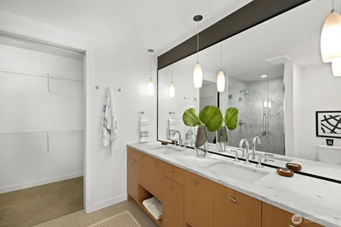 $995,000 | 1321 Seneca Street, Unit 1001, Seattle, WA 98101