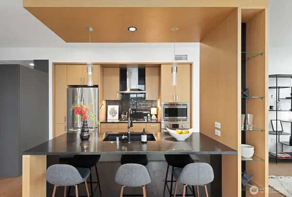 $995,000 | 1321 Seneca Street, Unit 1001, Seattle, WA 98101