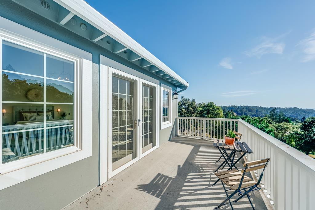 901 Meadow Road Aptos, CA 95003 - Photo 31 of 58 Gallery Image 31