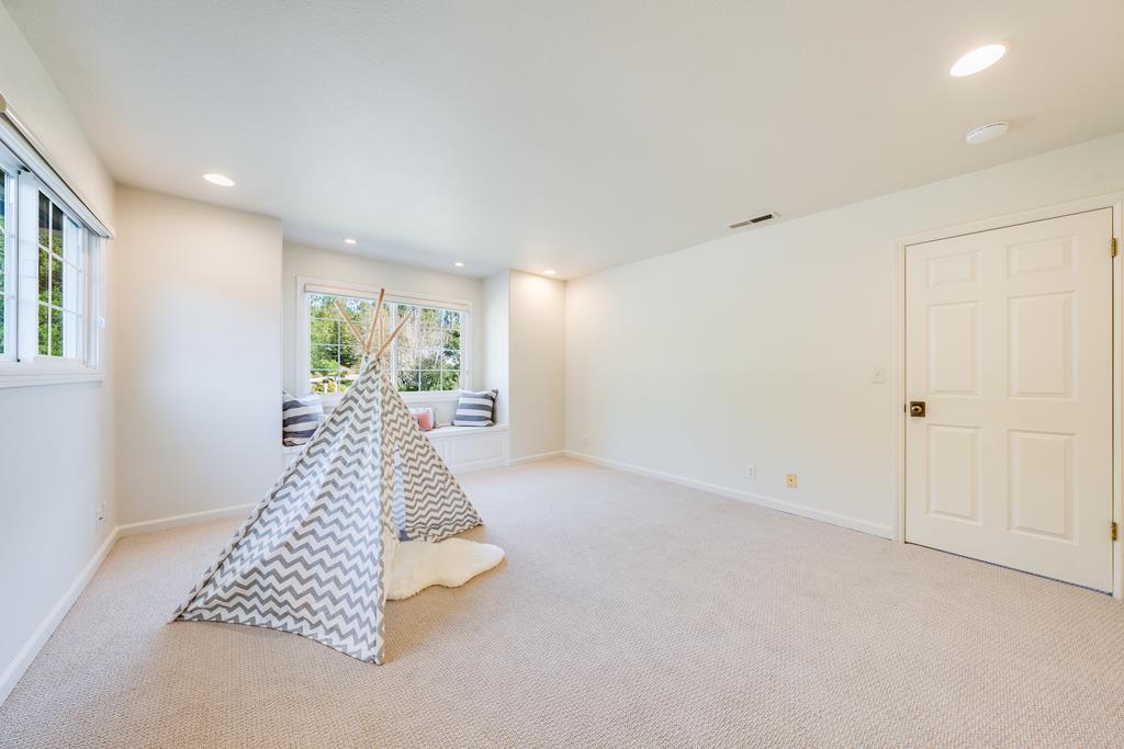 901 Meadow Road Aptos, CA 95003 - Photo 40 of 58 Gallery Image 40