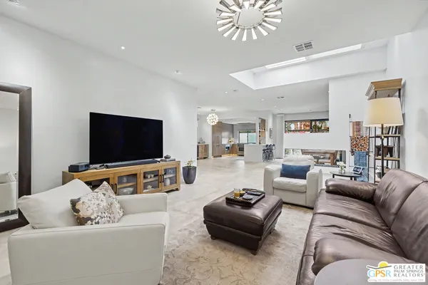$845,000 | 1310 East Andreas Road, Palm Springs, CA 92262