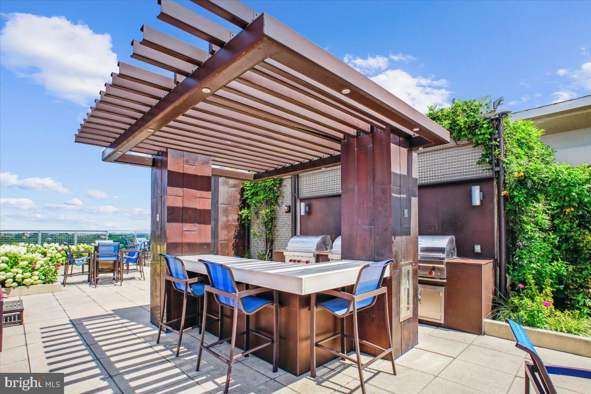 851 North Glebe Road, Unit 1003 Arlington, VA 22203 - Photo 19 of 73