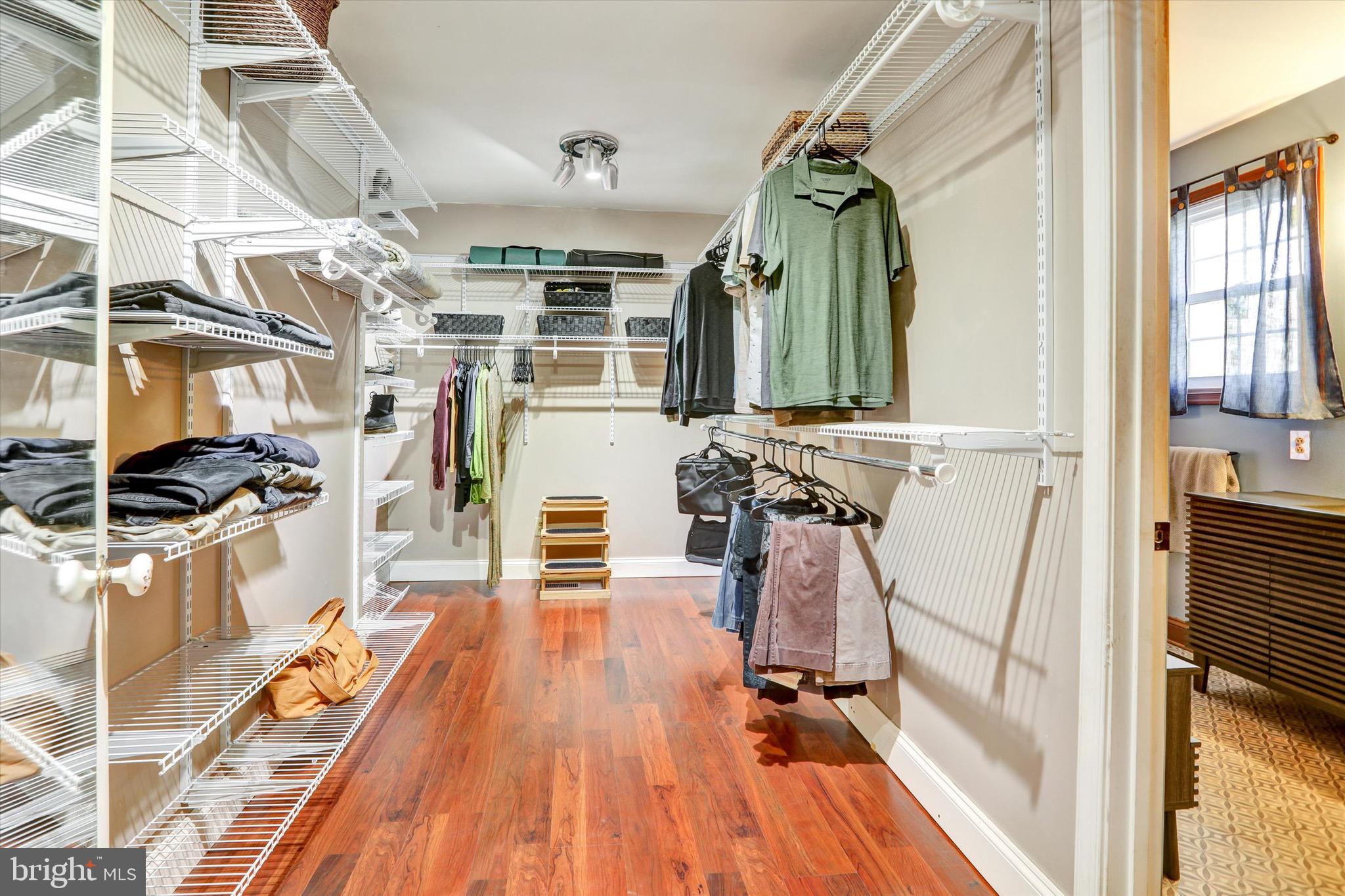 220 West Timonium Road Lutherville-Timonium, MD 21093 - Photo 32 of 64 Massive walk in closet!