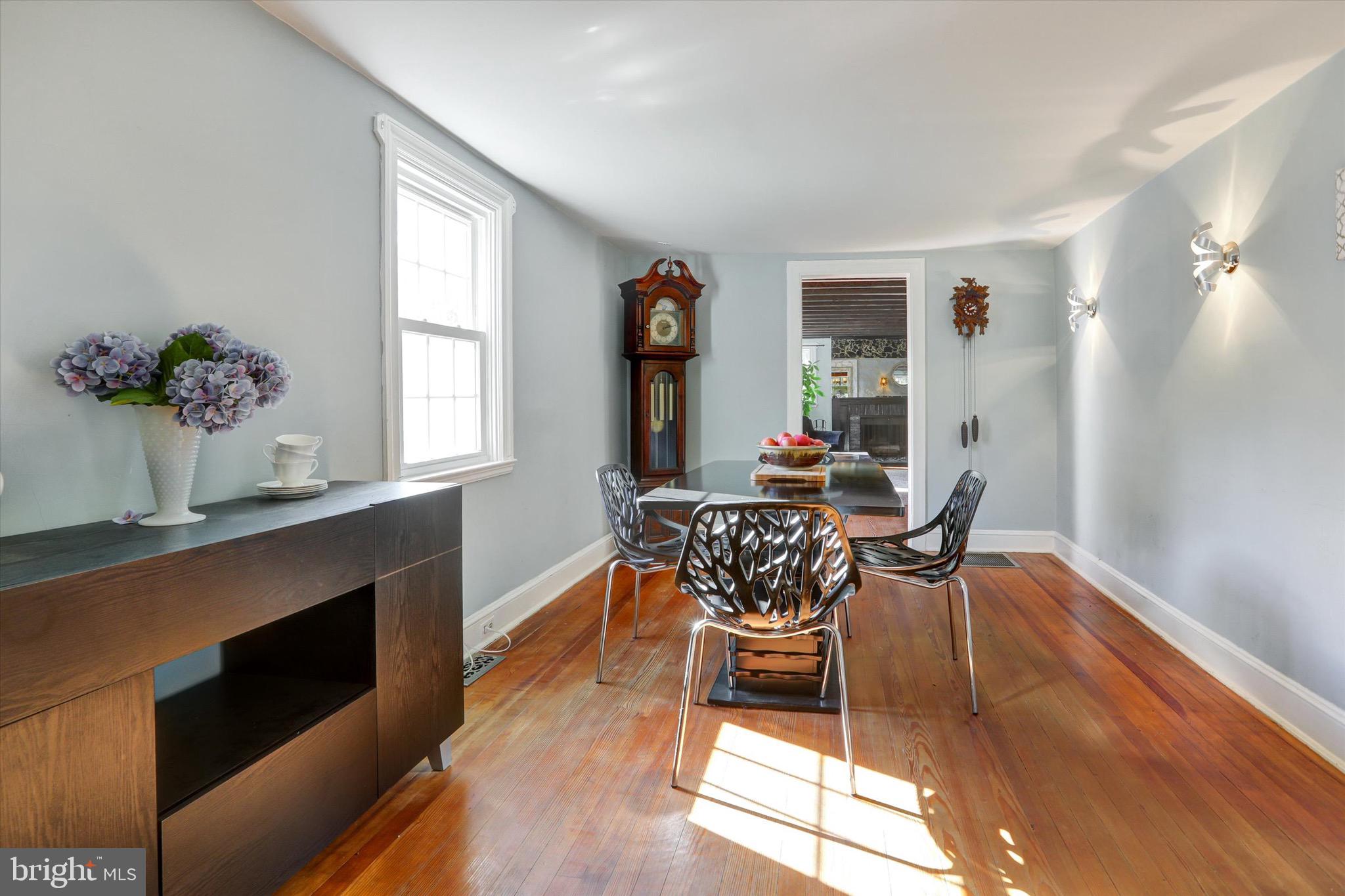 220 West Timonium Road Lutherville-Timonium, MD 21093 - Photo 10 of 64 a dining room with furniture and window