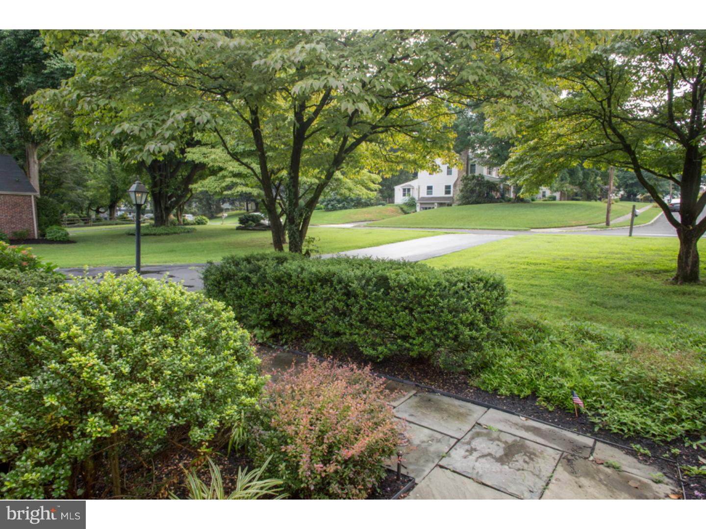 1446 Carol Road Jenkintown, PA 19046 - Photo 4 of 25