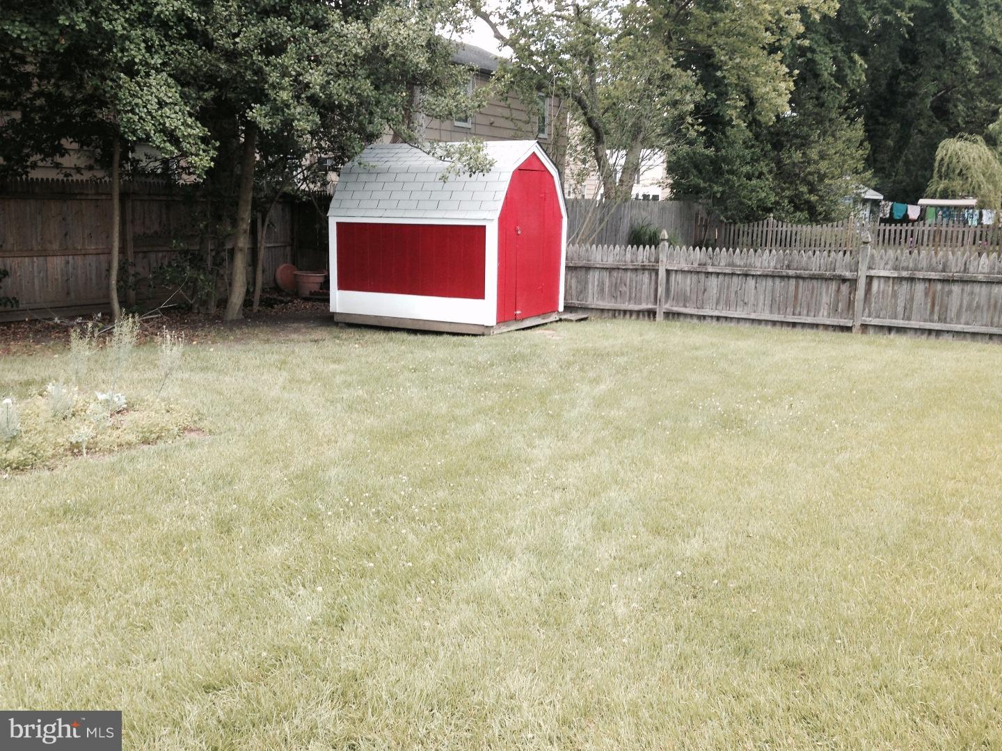 947 Chesterfield Road Barrington, NJ 08033 - Photo 15 of 16