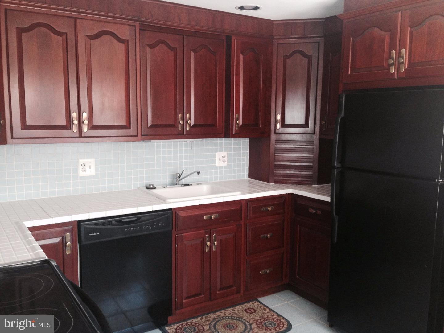 947 Chesterfield Road Barrington, NJ 08033 - Photo 5 of 16