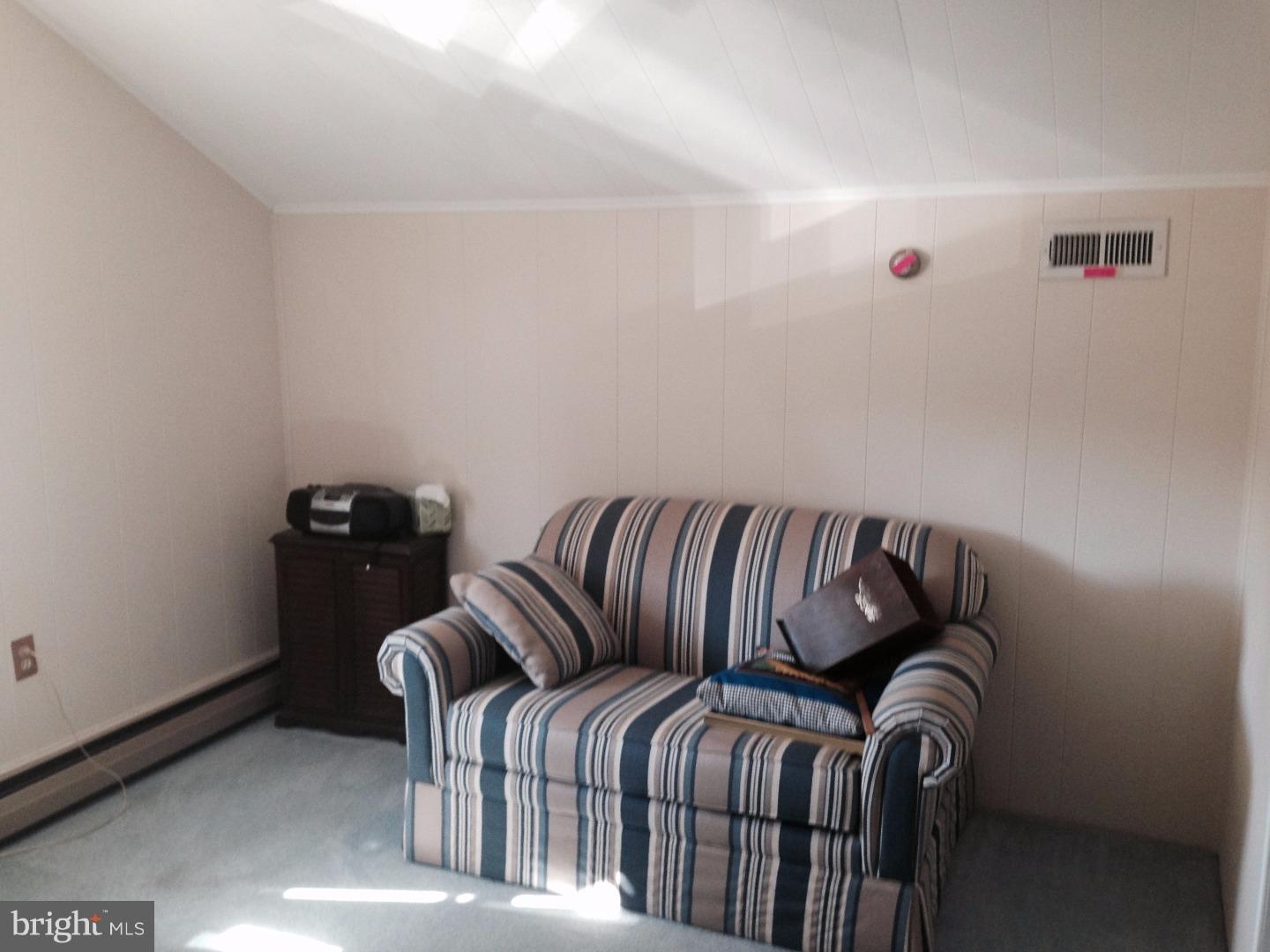 947 Chesterfield Road Barrington, NJ 08033 - Photo 9 of 16