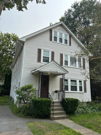 $3,350 | 278 Cabot Street, Unit 2, Newton, MA 02460