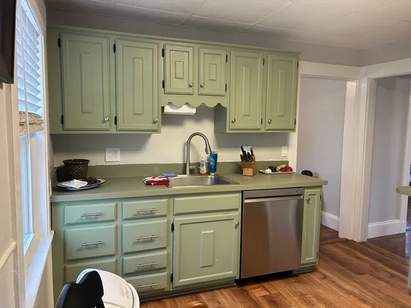 $3,350 | 278 Cabot Street, Unit 2, Newton, MA 02460