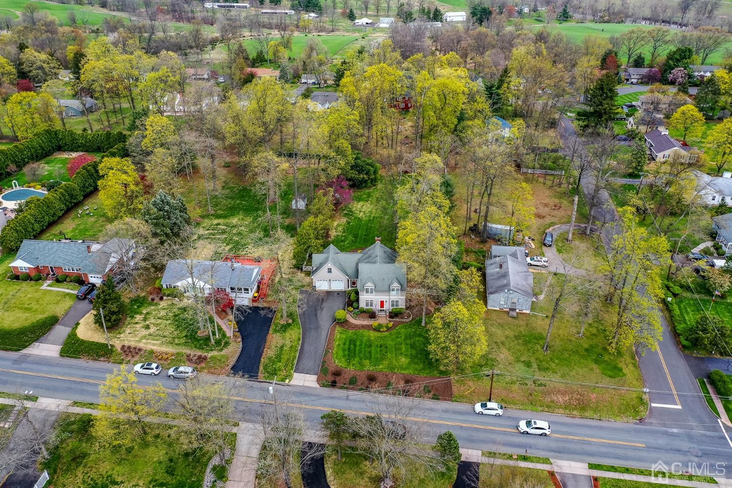 36 Cedar Grove Road Branchburg, NJ 08876 - Photo 47 of 51 an aerial view of multiple house