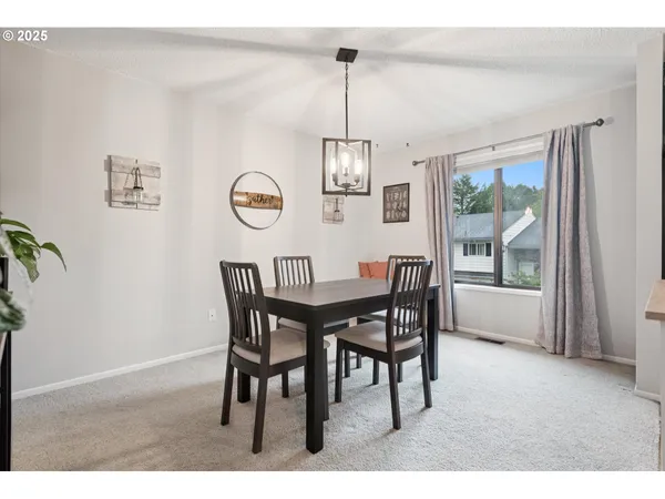 $299,900 | 14914 Northeast Rose Parkway, Unit 73B, Portland, OR 97230