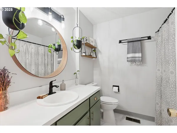 $299,900 | 14914 Northeast Rose Parkway, Unit 73B, Portland, OR 97230