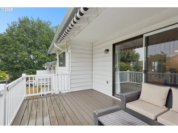 $299,900 | 14914 Northeast Rose Parkway, Unit 73B, Portland, OR 97230