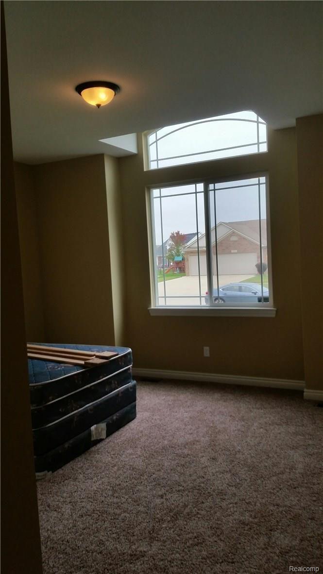 22382 Brantingham Road Macomb, MI 48044 - Photo 10 of 18 10.jpg