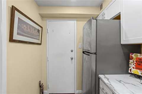 $127,000 | 4601 Fifth Avenue, Unit 221, Pittsburgh, PA 15213