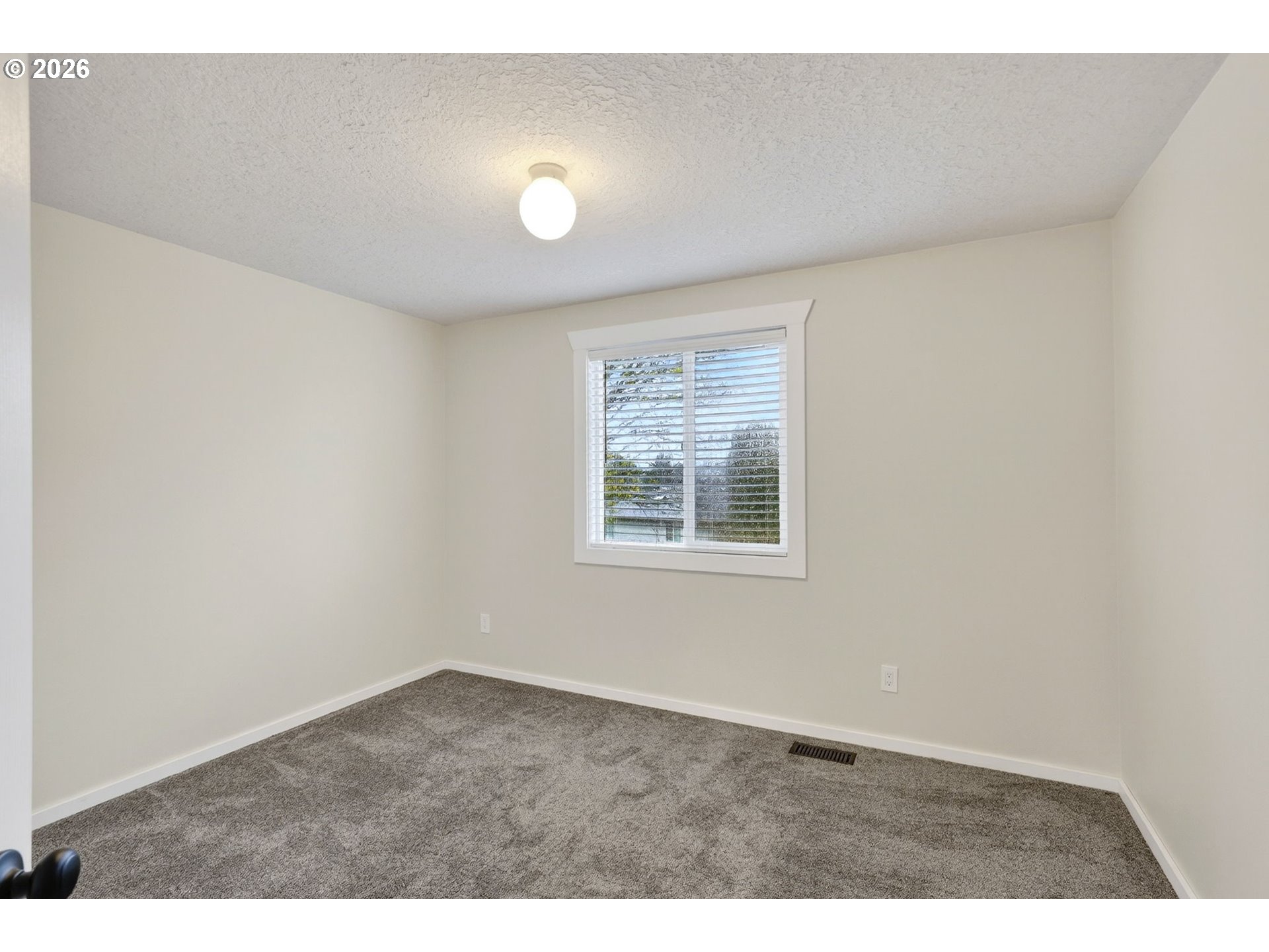 6980 Southwest 166th Terrace Beaverton, OR 97007 - Photo 17 of 36