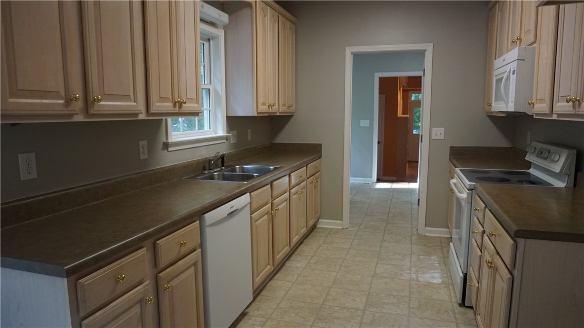 191 Warbranch Road Central, SC 29630 - Photo 14 of 29 Gallery Image 14