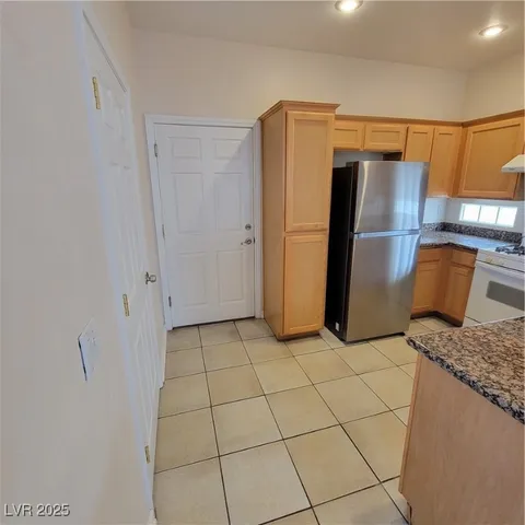 $1,950 | 8765 Villa Alex Avenue, Las Vegas, NV 89147