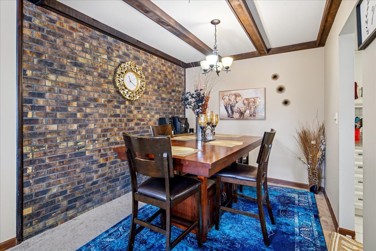 475 Shenstone Road, Unit 304 Riverside, IL 60546 - Photo 9 of 23
