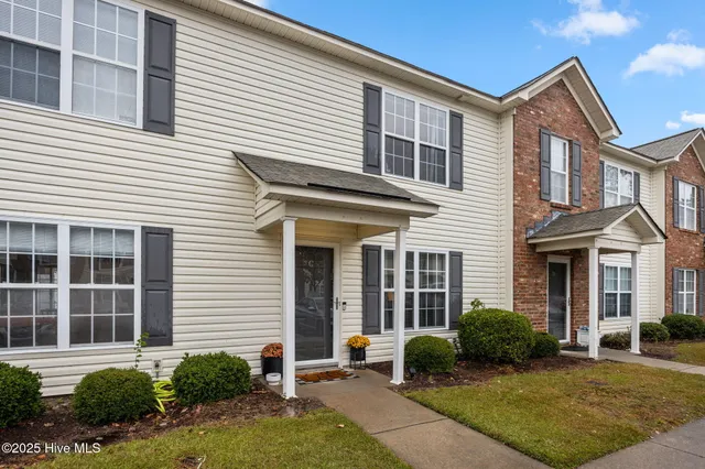 $165,000 | 4239 Dudleys Grant Drive, Unit C, Winterville, NC 28590