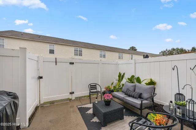 $165,000 | 4239 Dudleys Grant Drive, Unit C, Winterville, NC 28590