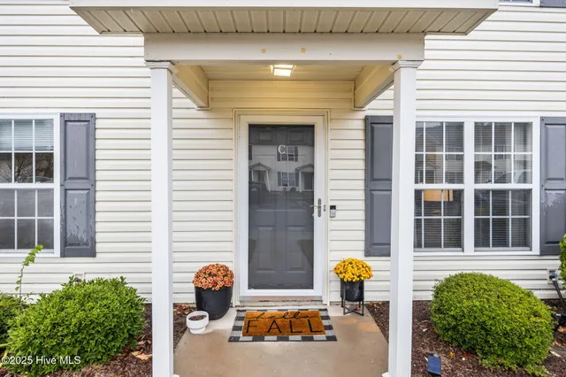 $165,000 | 4239 Dudleys Grant Drive, Unit C, Winterville, NC 28590