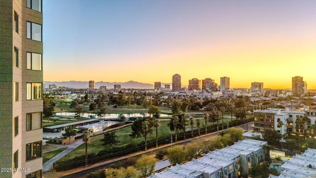 $1,240,000 | 1040 East Osborn Road, Unit 404, Phoenix, AZ 85014