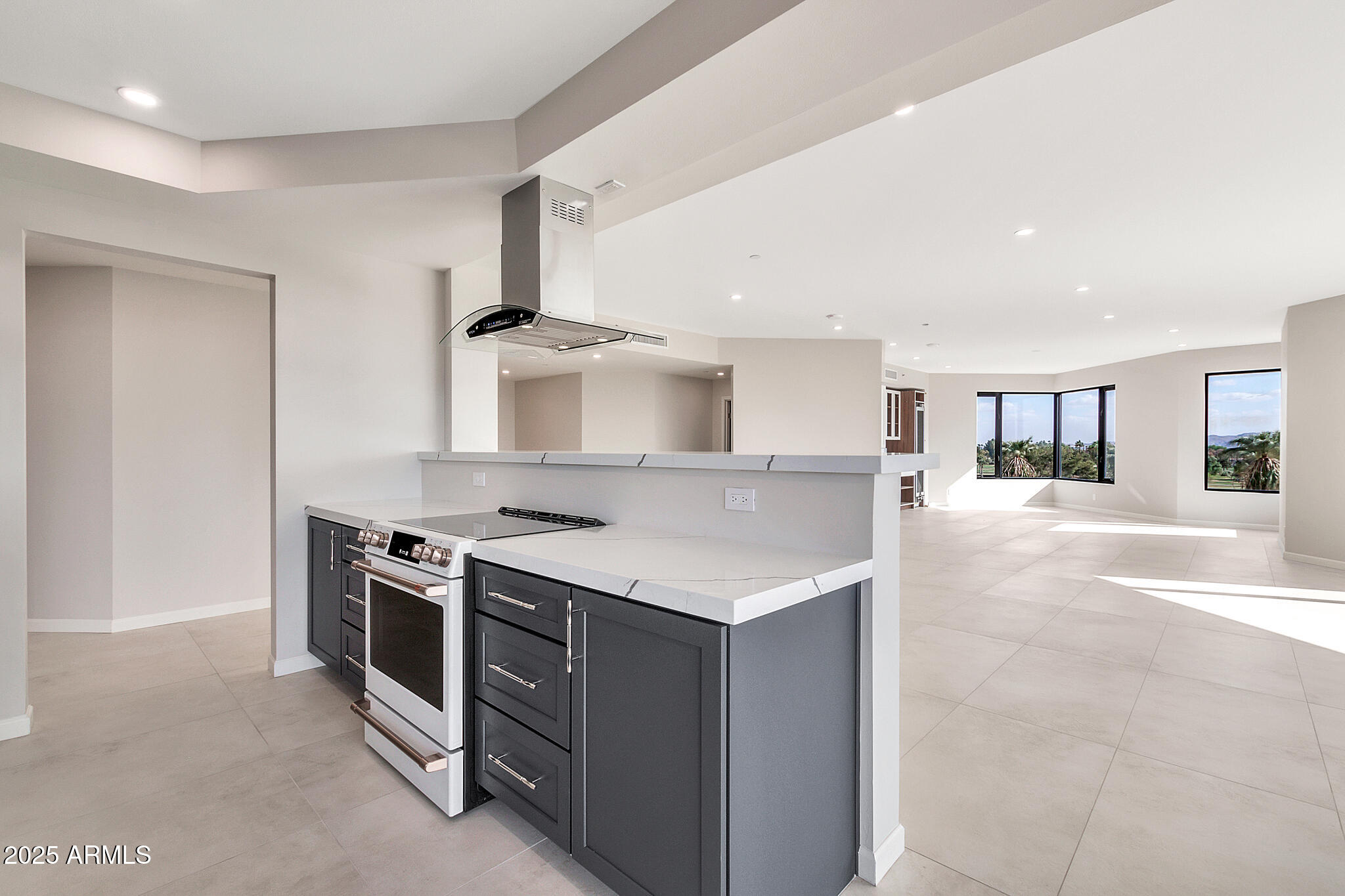 1040 East Osborn Road, Unit 404 Phoenix, AZ 85014 - Photo 15 of 46 1040 E Osborn 404-18