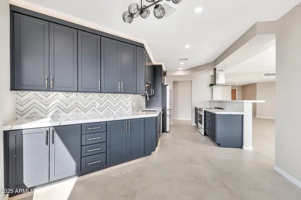 $1,240,000 | 1040 East Osborn Road, Unit 404, Phoenix, AZ 85014