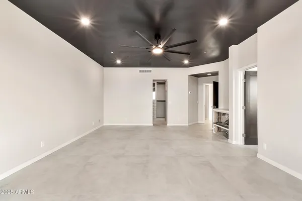 $1,240,000 | 1040 East Osborn Road, Unit 404, Phoenix, AZ 85014