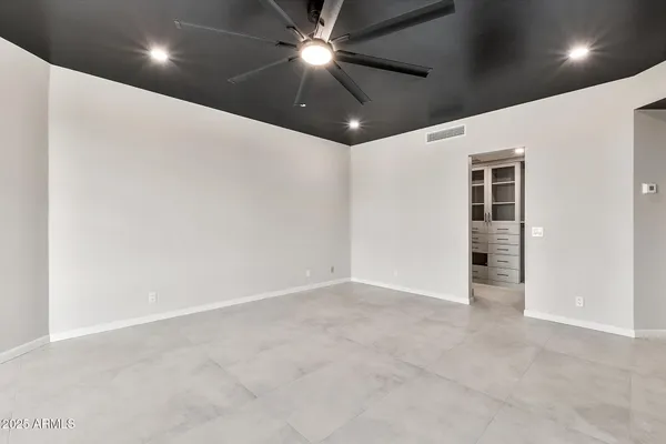 $1,240,000 | 1040 East Osborn Road, Unit 404, Phoenix, AZ 85014