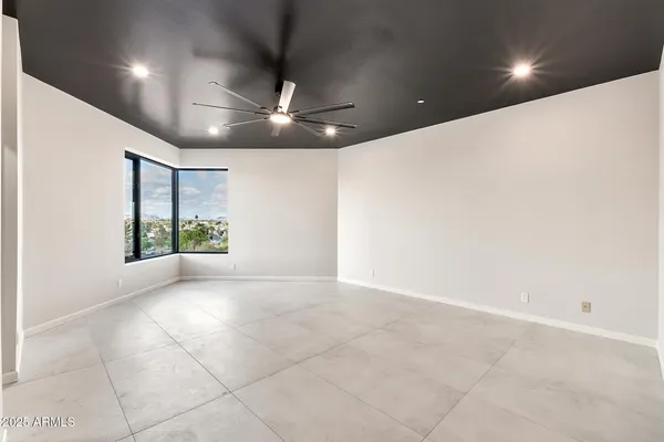 $1,240,000 | 1040 East Osborn Road, Unit 404, Phoenix, AZ 85014