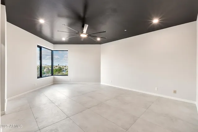 $1,240,000 | 1040 East Osborn Road, Unit 404, Phoenix, AZ 85014