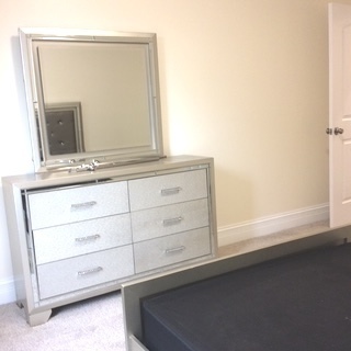 11633 South Avenue H Chicago, IL 60617 - Photo 48 of 57 a view of a dresser
