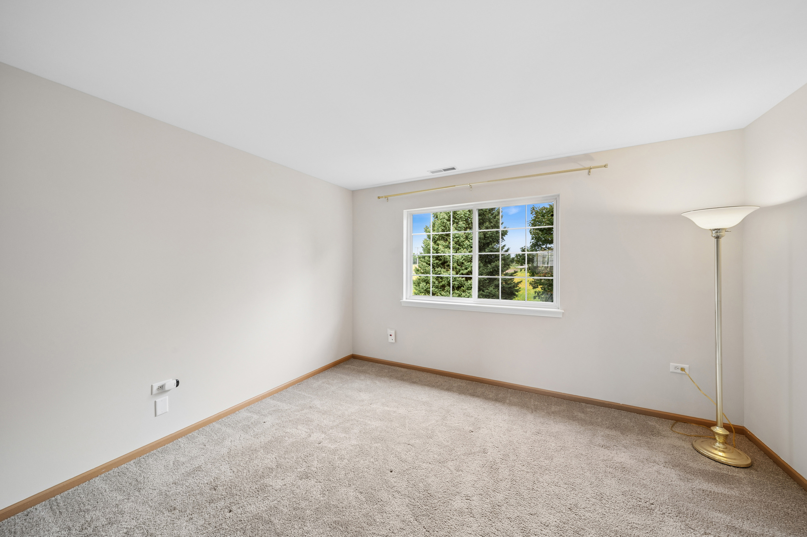 26 Rolling Oaks Road, Unit D Sugar Grove, IL 60554 - Photo 16 of 23 Gallery Image 16