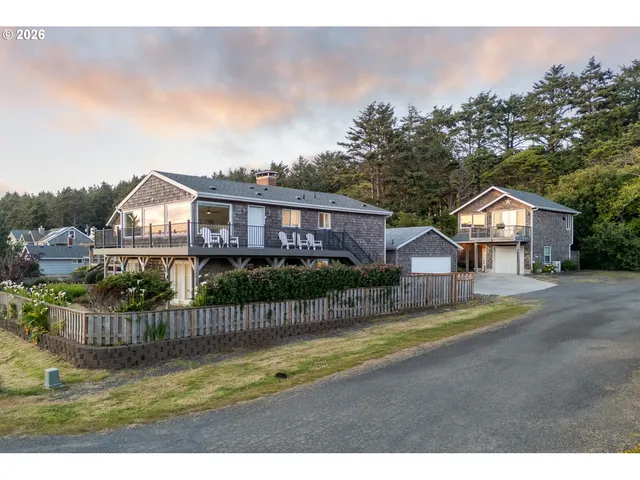 $1,799,000 | 3087 South Hemlock Street, Cannon Beach, OR 97110