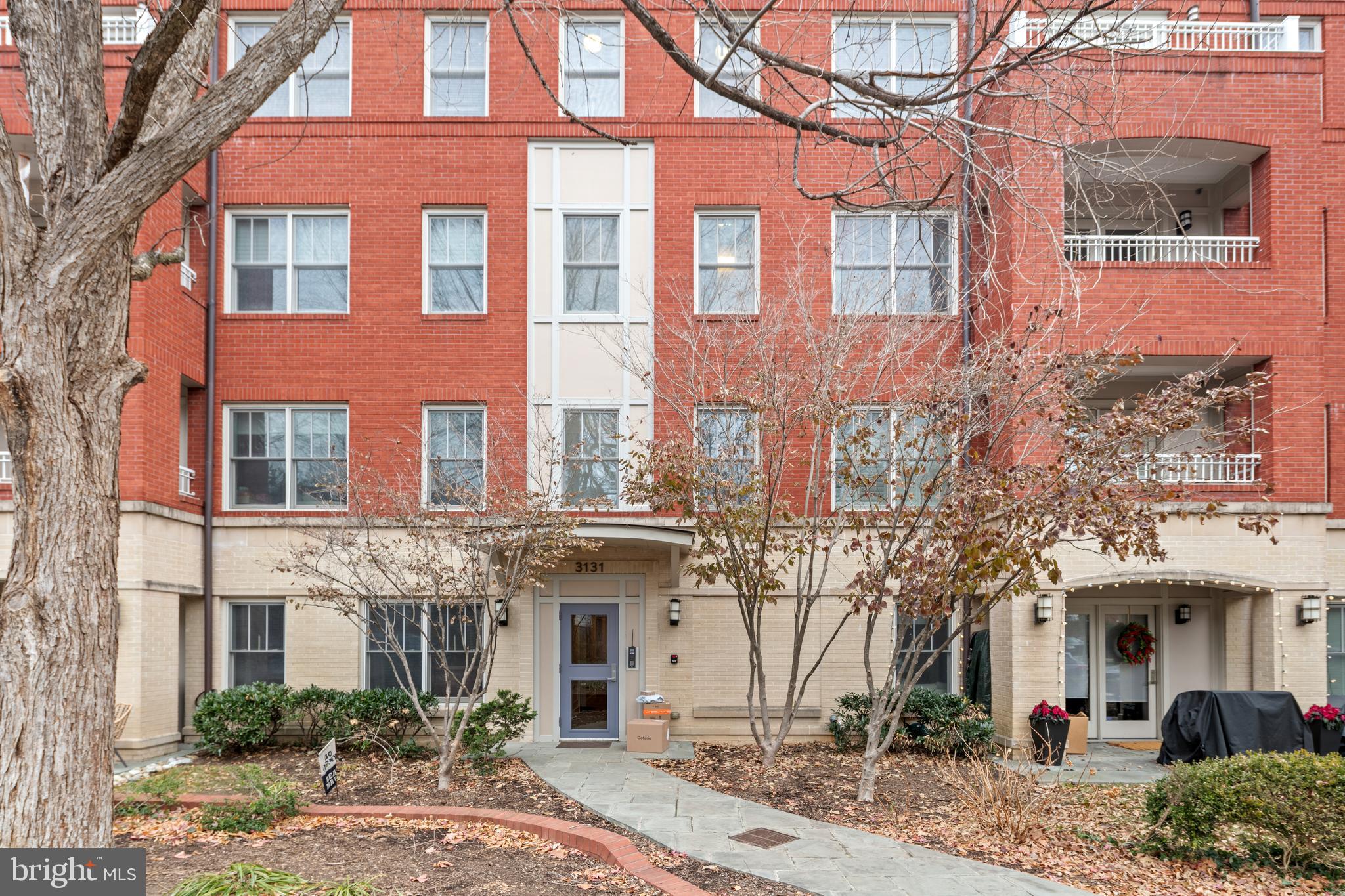 3131 9th Road North, Unit 44 Arlington, VA 22201 - Photo 32 of 33 a front view of a building