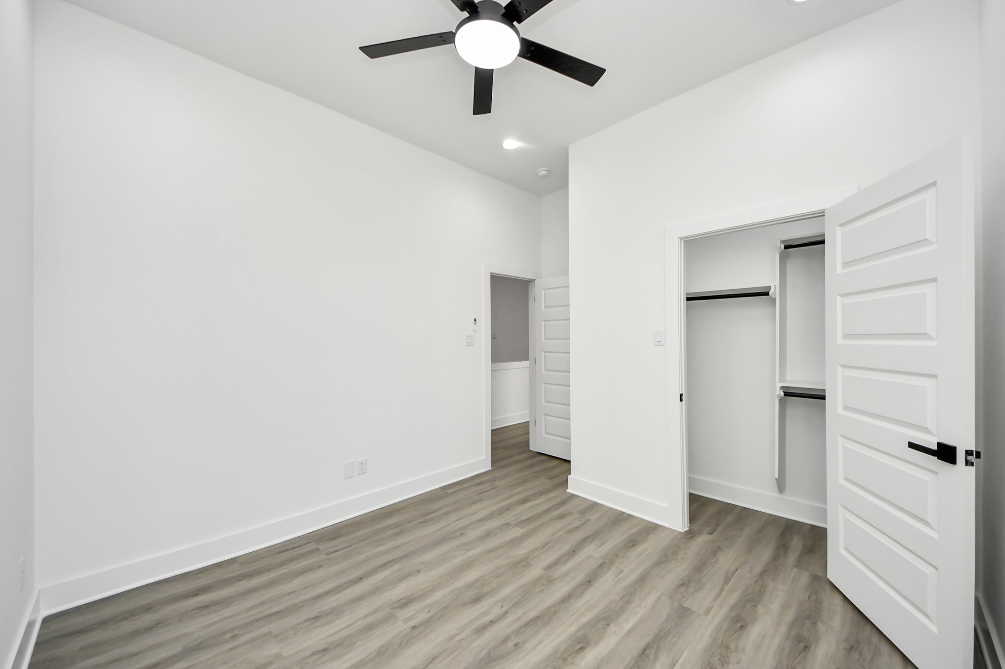 8533 Amadwe Street, Unit B Houston, TX 77051 - Photo 30 of 36 Bedroom 3