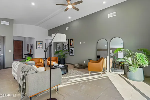 $287,950 | 650 Davi's Greenwood Court, Vinton, TX 79821