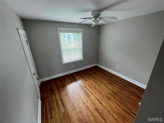 $4,650,000 | 1014 Oakview Place, St. Louis, MO 63110