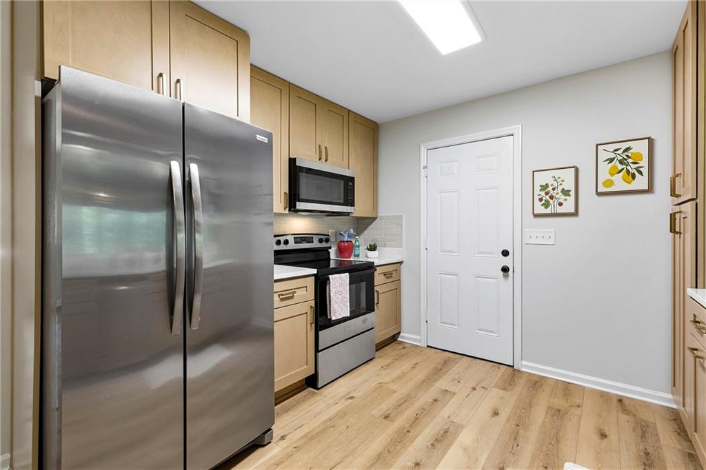 4661 Spring Ridge Drive Flowery Branch, GA 30542 - Photo 5 of 35