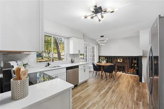 $475,000 | 7904 Rosehill Road, Lenexa, KS 66215