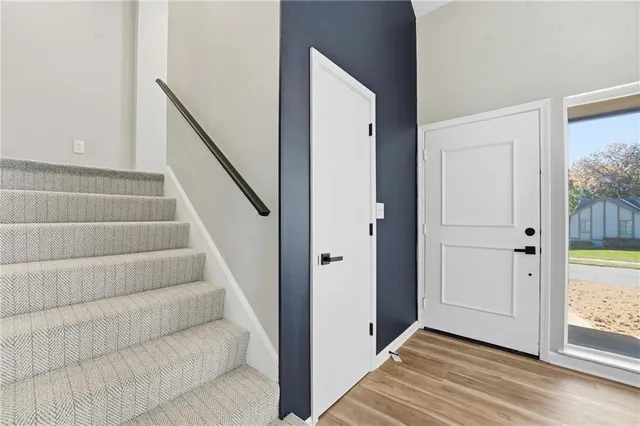 $475,000 | 7904 Rosehill Road, Lenexa, KS 66215