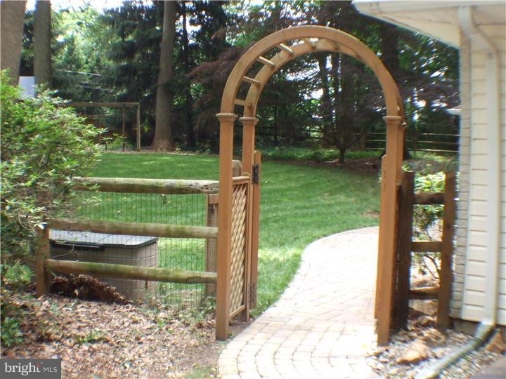 641 Chambers Rock Road Landenberg, PA 19350 - Photo 3 of 25 Front Yard