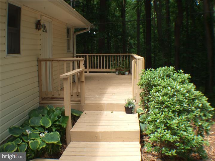 641 Chambers Rock Road Landenberg, PA 19350 - Photo 5 of 25 Deck