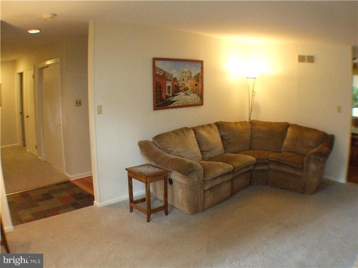 641 Chambers Rock Road Landenberg, PA 19350 - Photo 10 of 25 Living Room