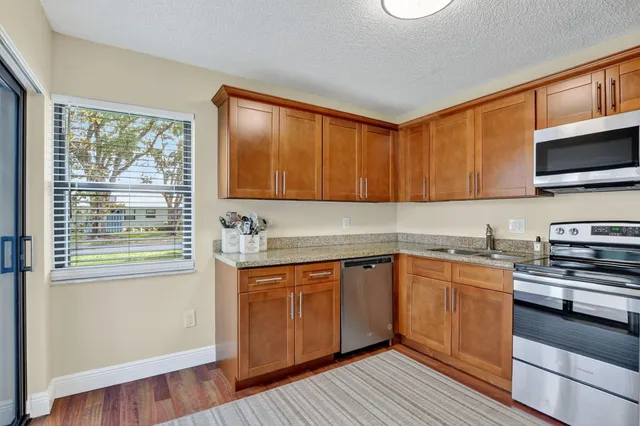 $449,000 | 9159 Southwest 22nd Street, Unit F, Boca Raton, FL 33428