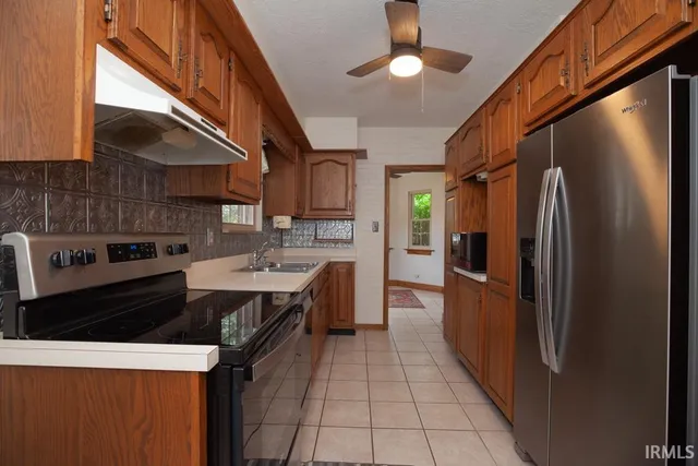 $1,395 | 3102 Washington Avenue, Evansville, IN 47714