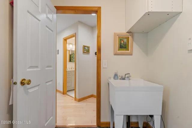 $699,900 | 9 Spruce Run, East Greenbush, NY 12061